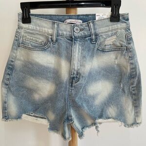NWT SO Jr Distressed Boyfriend High Rise MIDI Denim Shorts Size 7